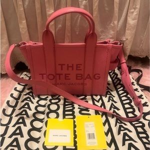 Marc Jacobs The Tote Bag in Candy Pink